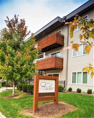 47 Fisher - Monument Sign