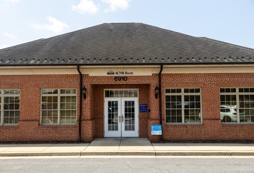 Exterior photo of an ACNB Bank location.