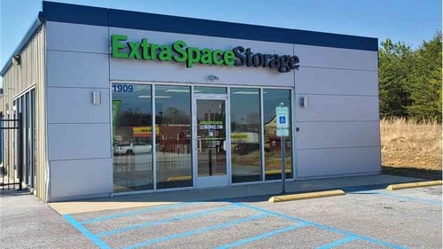 Extra Space Storage