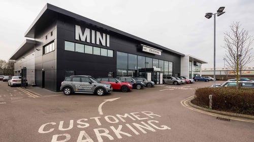 mini service near me