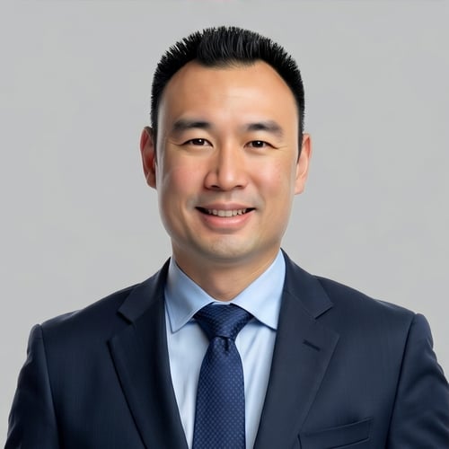 Headshot of Henry Lau, a wealth advisor at Chase