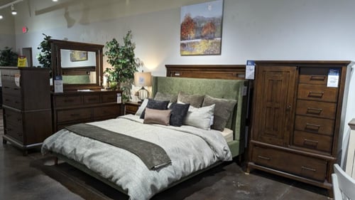 Slumberland Furniture Store in Galesburg,  IL - Bedroom vignette