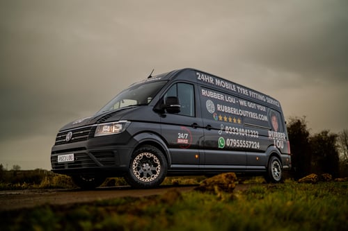 Rubber Lou Tyres - 24hr Mobile Tyres | Swindon Tyres