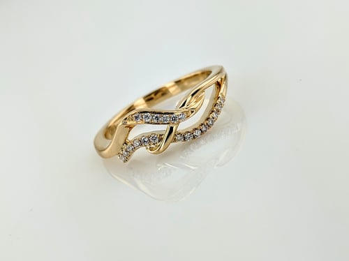 Bague en or jaune et diamants