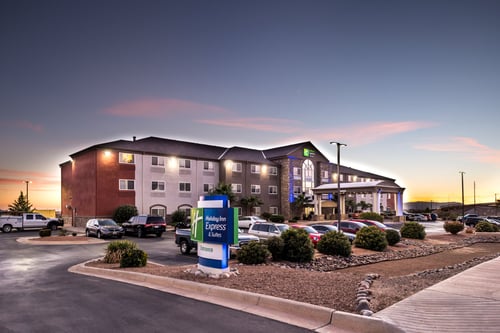 Holiday Inn Express Alamogordo with free breakfast and Internet