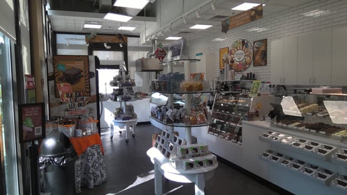 Kilwins Atlanta - Madison Yards Store Interior