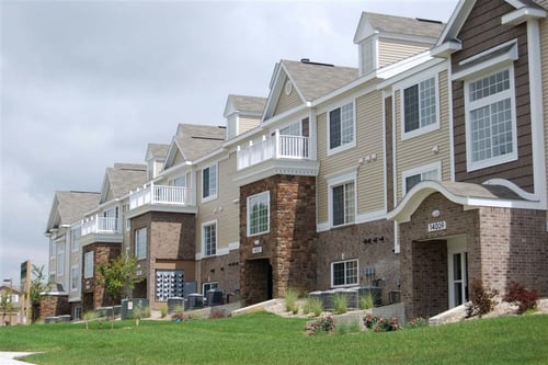Building Exterior at Colonial Pointe at Fairview Apartments, Bellevue, NE 68123