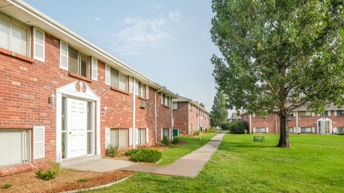 Lush Green Landscape at Virginia Park, Lakewood, CO, 80226
