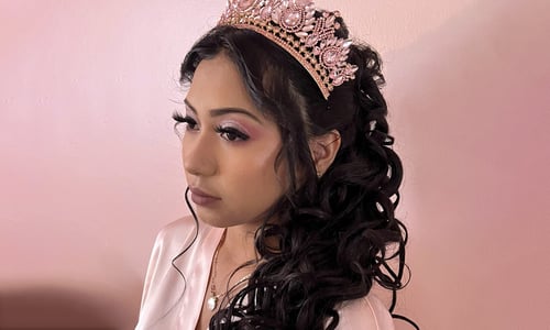 servicios para Quinceañeras-Blue Hair Chic