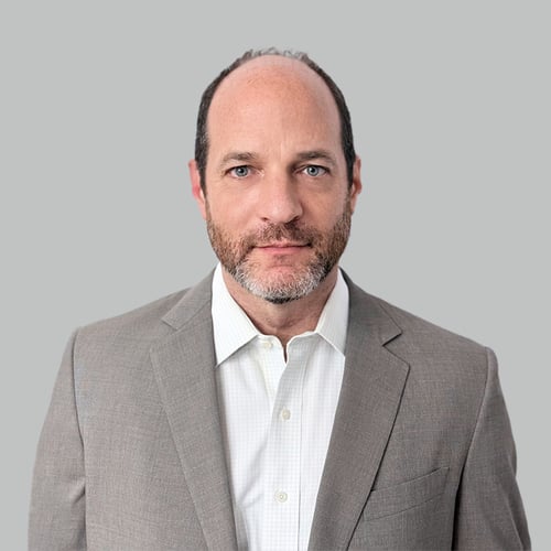 Headshot of Neil Cunningham, a wealth advisor at Chase