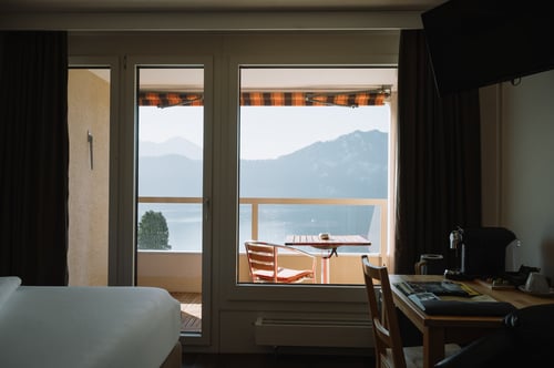 Hotel Alpenblick in Weggis, Hotelzimmer/Einzelzimmer mit Blick auf den Vierwaldstättersee & Berge