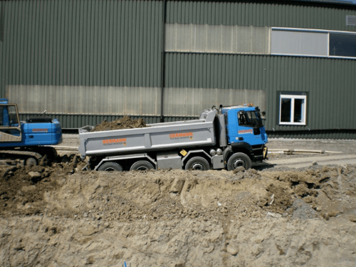 Germann Tiefbau Winden Aushub Lastwagen