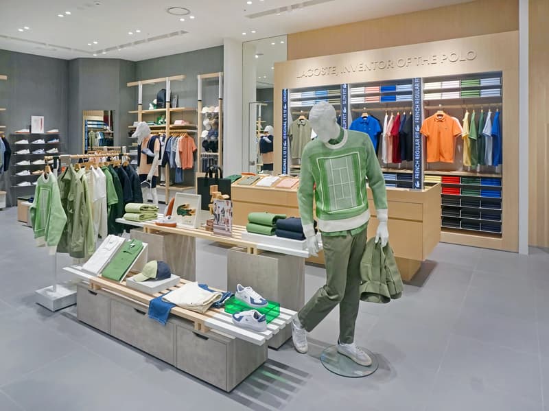 Close Up - Store