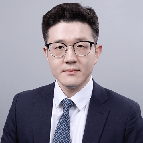 Headshot of Jack Kim