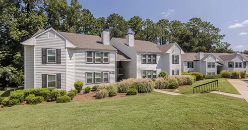 Exterior View at The Vistas in Macon, GA 31210