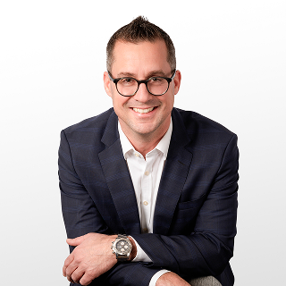 Headshot of Frédéric Voyer