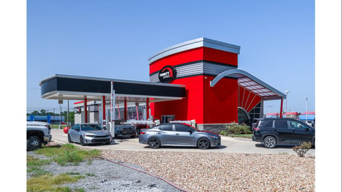 Tommy's Express Car Wash in Muskogee, Oklahoma