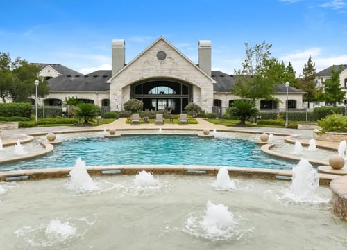 Falls at Eagle Creek Outdoor Pool