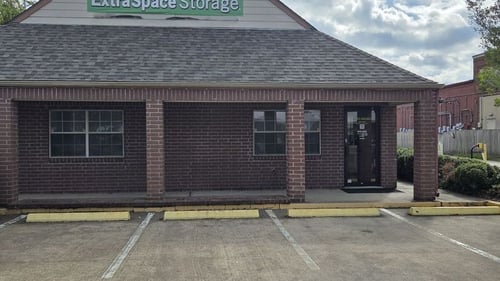 Extra Space Storage