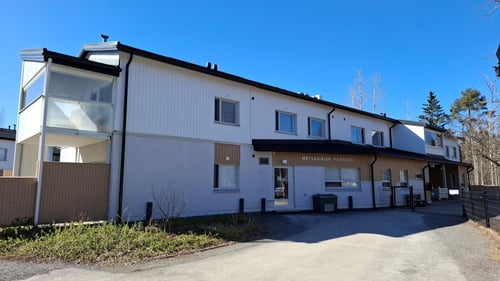 Metsästäjän päiväkoti.