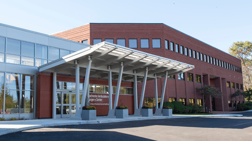 Exterior image of Rochester Regional Health Surgery Center at 360 Linden Oaks in Rochester, NY