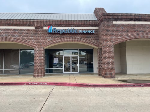 Pierremont Road, LA Republic Finance Branch