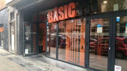 Basic-Fit Brussels Jette Henri Werrie - front club outside