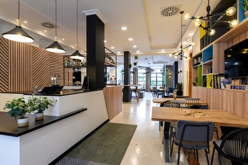 Front Desk : Welcome in Holiday Inn Brussels Schuman