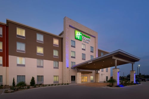 Welcome to the brand new Holiday Inn Express & Suites Bay City