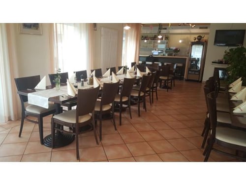 Giovanni Ristorante 6700