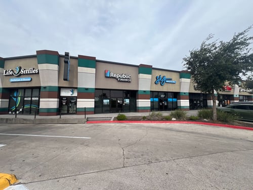 N. Frontage Road, TX Republic Finance Branch