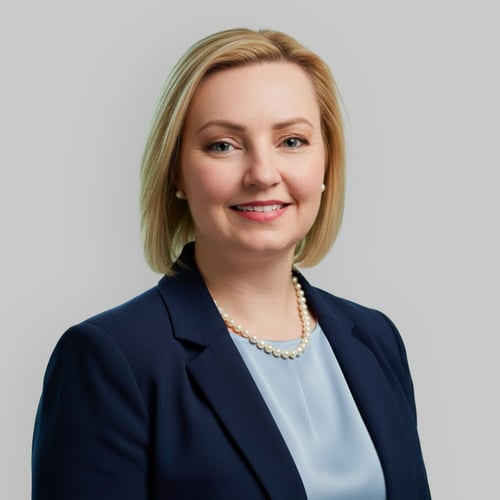 Headshot of Shannon Freeland, a wealth advisor at Chase