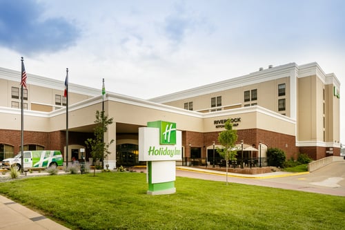 The Holiday Inn Dubuque / Galena Hotel is located downtown Dubuque