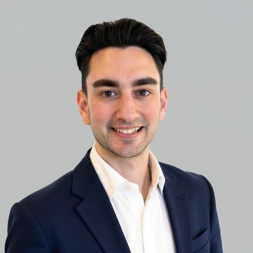 Headshot of Peter Spoto, a wealth advisor at Chase