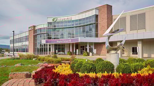 exterior photo of Aspirus Wausau Hospital Entrance B
