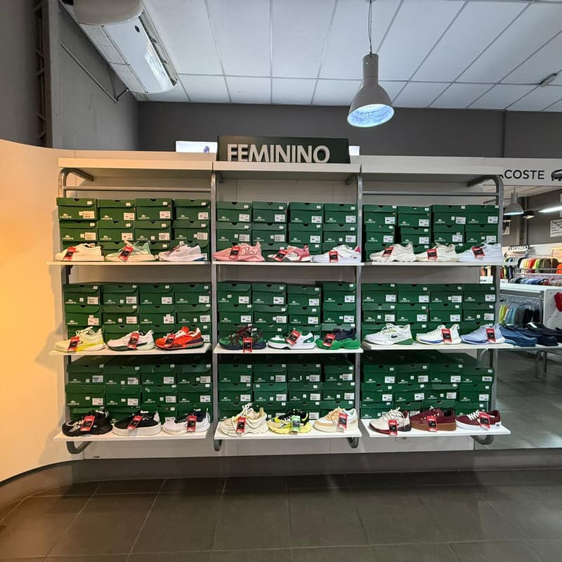 Close Up - Store