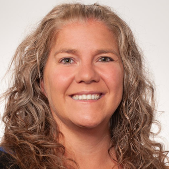 Headshot of Rhea Hartl