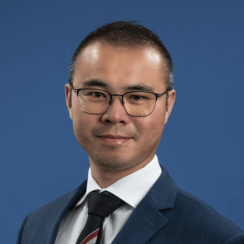 Edward Huang headshot.