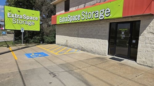 Extra Space Storage