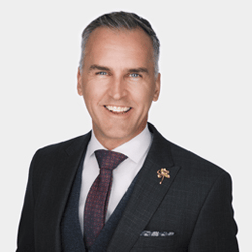 Graeme Porter headshot.