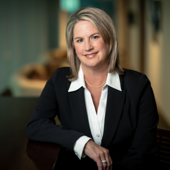 Headshot of Tracey Goldie