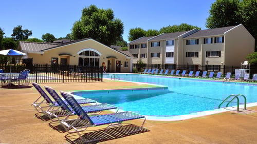 Tysons Glen Apartments and Townhomes - Google Cover Photo