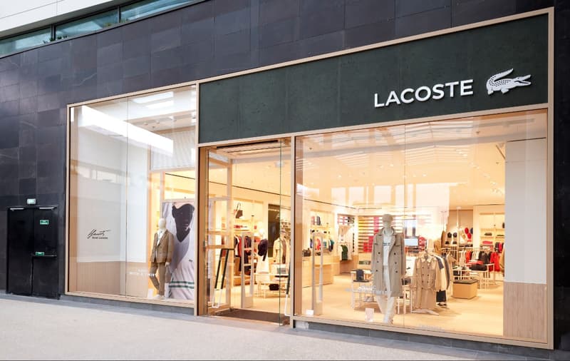 Lacoste Les Sables-d'Olonne - Vitrine extérieure Vue 2