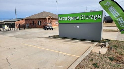 Extra Space Storage