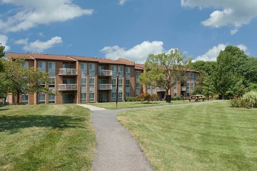 Westwinds Apartments