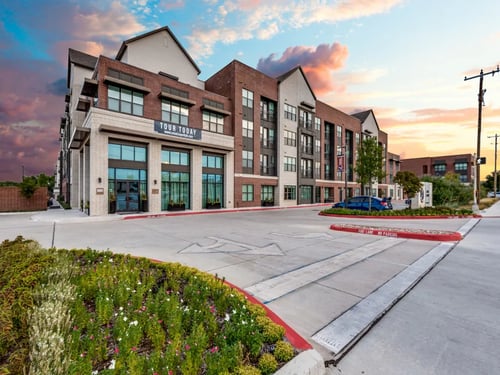 Building Exterior at Lenox Cooper Apartments in Arlington, TX 76015