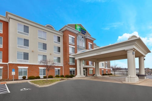 Welcome to the Holiday Inn Express & Suites Dayton South Franklin!