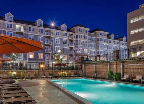 Luxury Swimming Pool