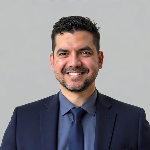 Headshot of Hernan A. Prince, a wealth advisor at Chase