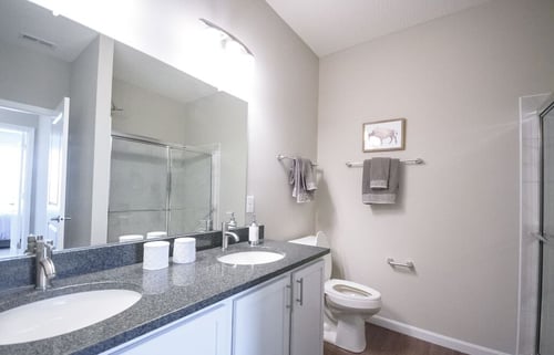 Pointe Hillard Bathroom 2